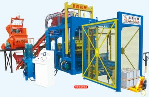 QT8-15型水泥砖�? title=